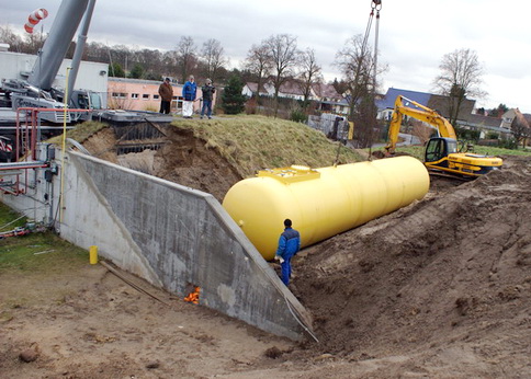 2008